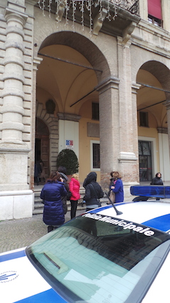 palazzo garampi evacuato