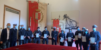 Polizia municipale, encomio per 13 agenti