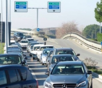 Caos traffico, viale Vespucci apre questa sera