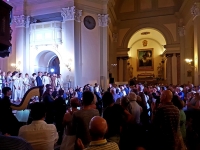 ‘Pellegrino delle stelle’, standing ovation per l’opera dedicata a santo Amato