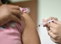 Pubblicità anti vaccini, il sindaco di Rimini invia esposto in procura