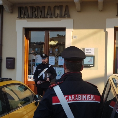 Novafeltria, anziani positivi e soli in casa: i carabinieri portano le medici