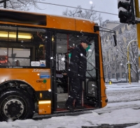 Neve e ghiaccio, gravi disagi alla circolazione. Picco a -5 alle 9 di stamani