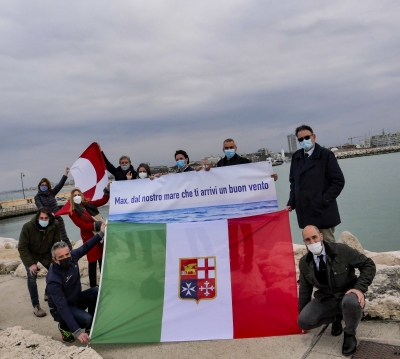 Rimini tifa Luna Rossa