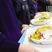 Educazione alimentare: menu etnici per i bimbi delle scuole riminesi