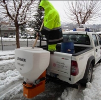 Il gelo dopo la neve, spargisale in azione tutta la notte scorsa