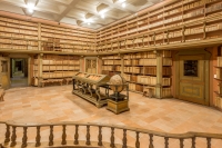 Biblioteca Gambalunga, tra le più belle del mondo, ecco come visitarla