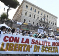 No-vax, riminesi al corteo di Roma