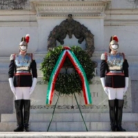 Via Covignano, dedicati al &#039;milite ignoto&#039; i giardini davanti alle scuole Toti